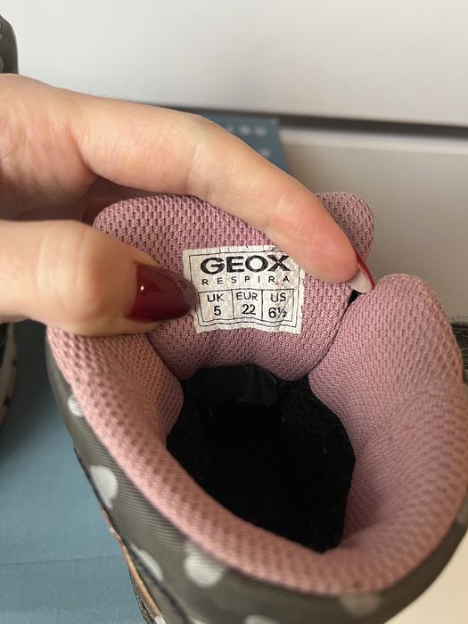 Черевики/чоботи Geox для дівчинки 22р.