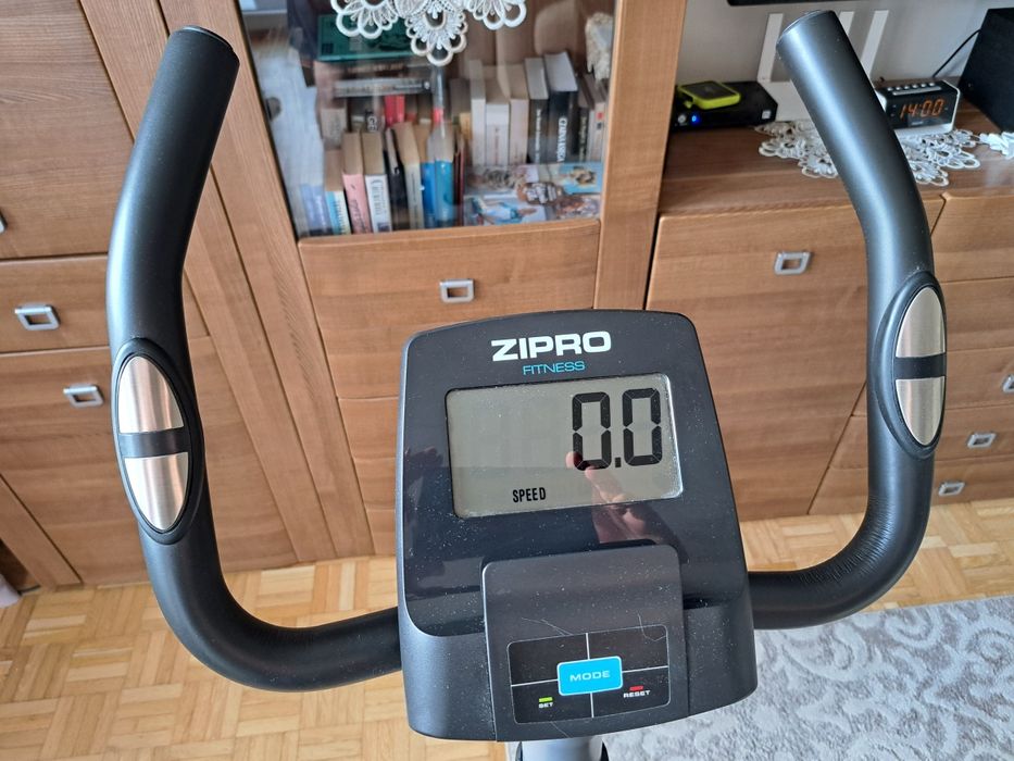 Treningowy rower magnetyczny.