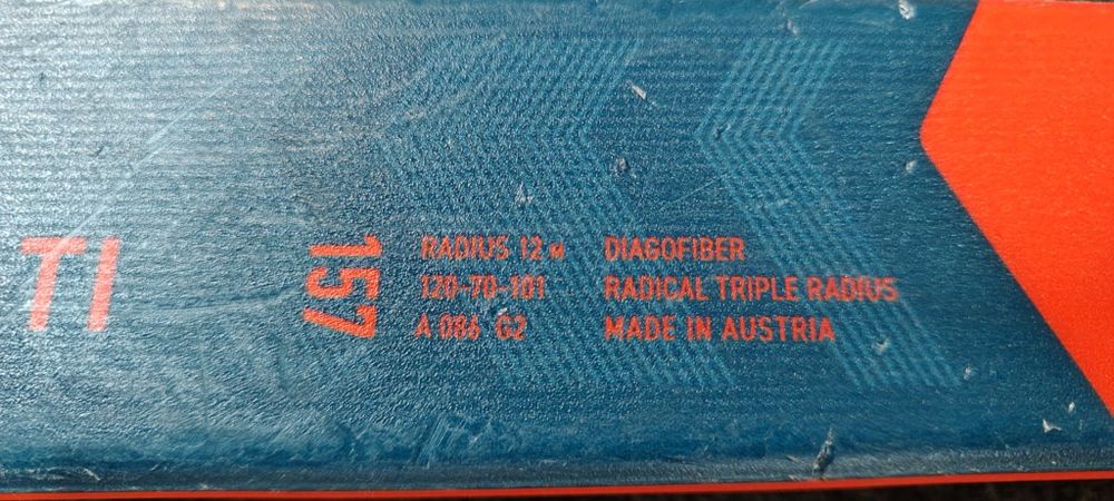 Narty Fischer RC4 CURV TI 157 cm + Fischer RS 10 2024r(1)