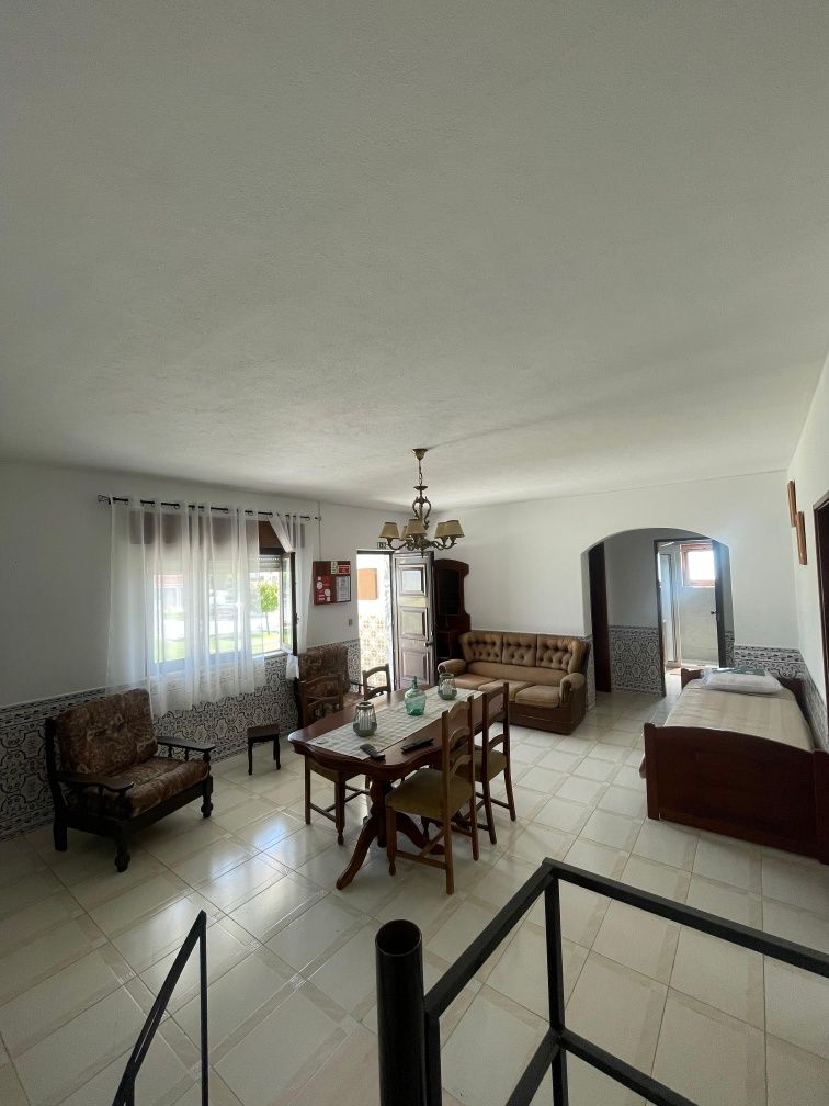 Moradia na Lagoa de Abufeira Sesimbra AL 166720  disponivel todo o ano