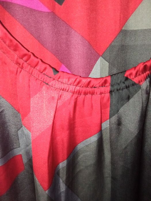 Sprzedam letnią mieniącą bluzeczkę