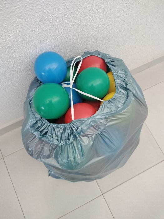 Saco com bolas de plástico para piscina de bolas