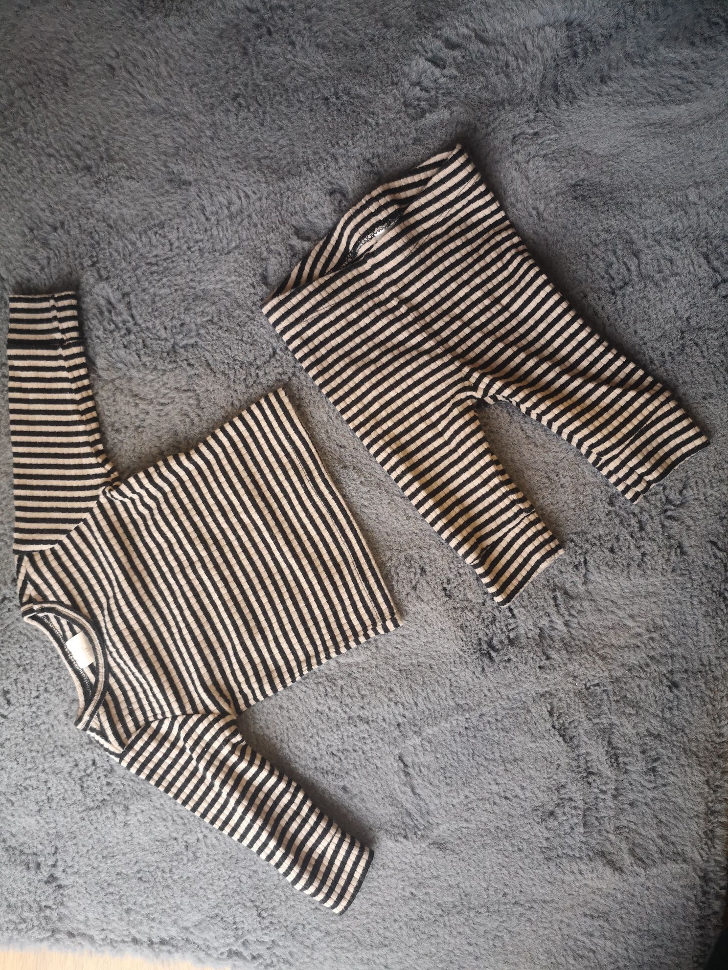 Komplet H&M legginsy i bluzka prążkowane idealny pod kombinezon roz. 5