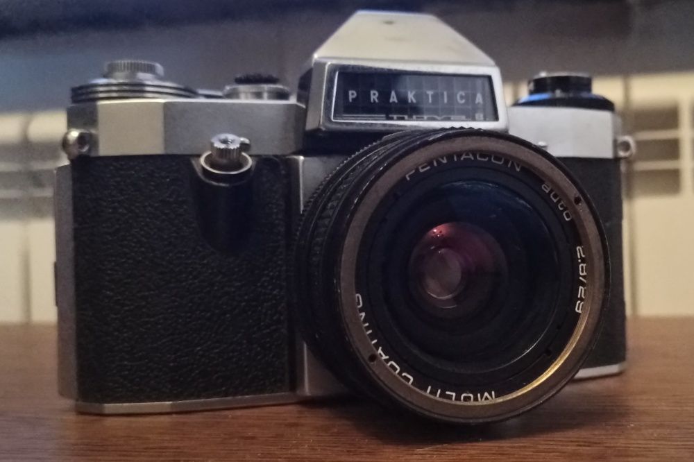 Praktica B + Pentacon 2.8 29mm