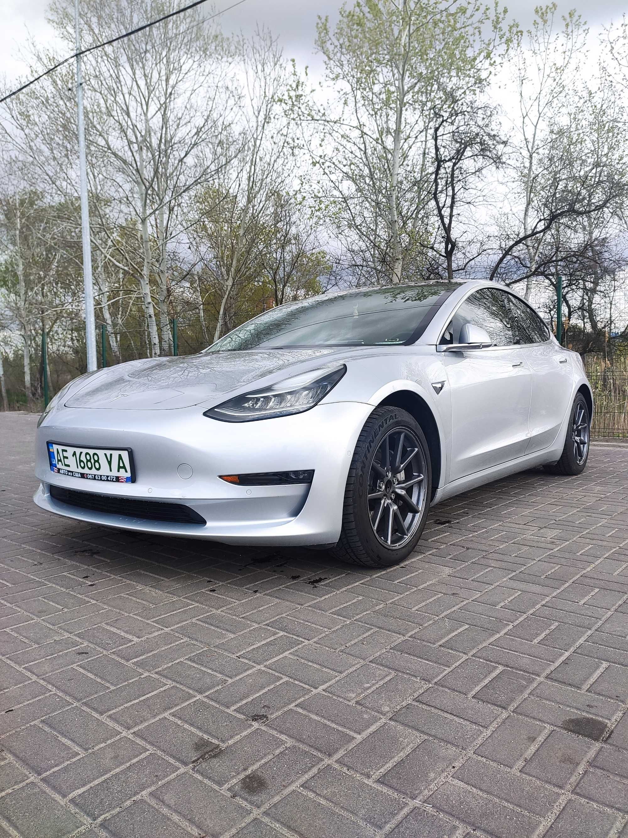 Tesla Model 3 Long Range