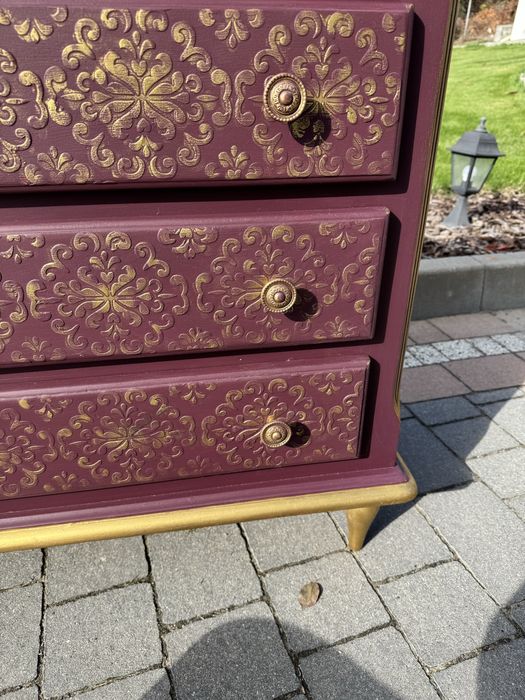 Odnowiona Komoda z szufladami   , ręcznie malowana