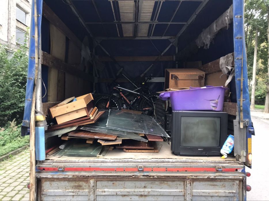 Вивіз будівельного сміття, старих меблів, техніки та інше
