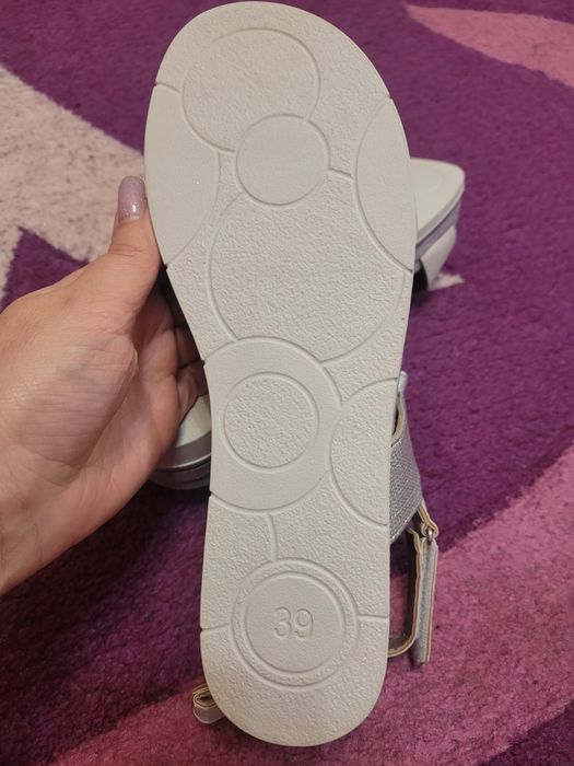 Продам босоніжки Marko Tozzy