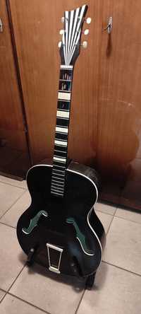 Gitara Lindberg 1955