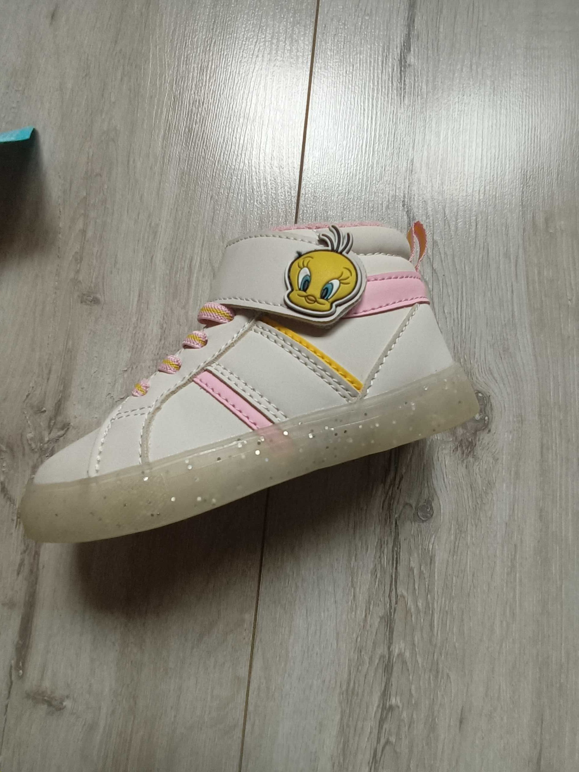 NOWE sneakersy Reserved, r. 24/25