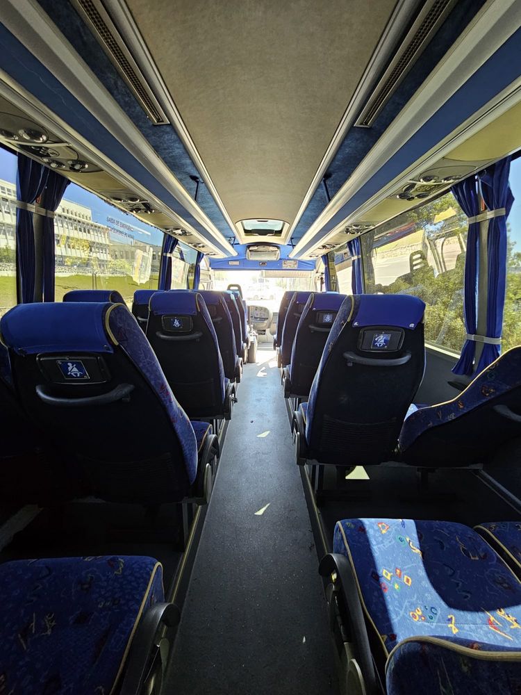 Vendo minibus 27+1+1