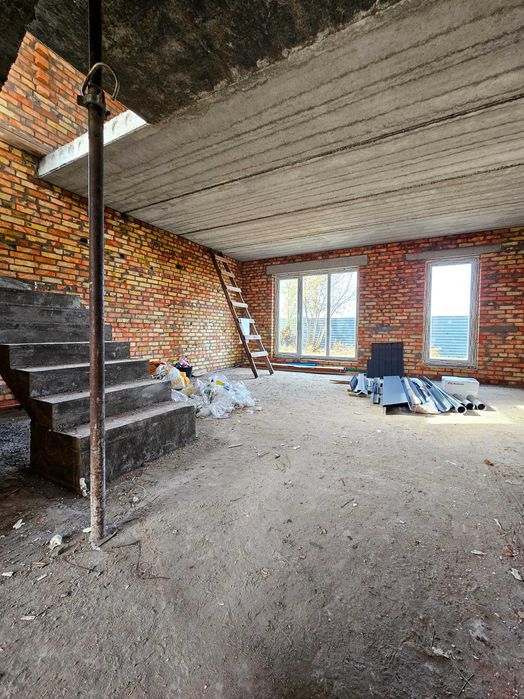 Продаж повноцінного будинку р-н Молокозаводу, ділянка 5 соток!