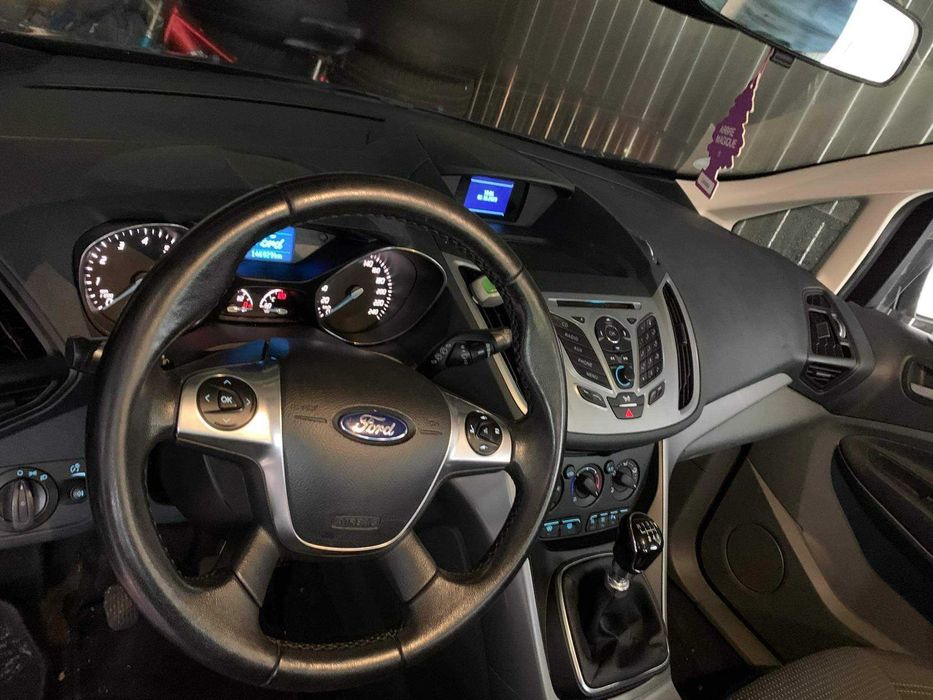 Ford c max benzyna 2013r.