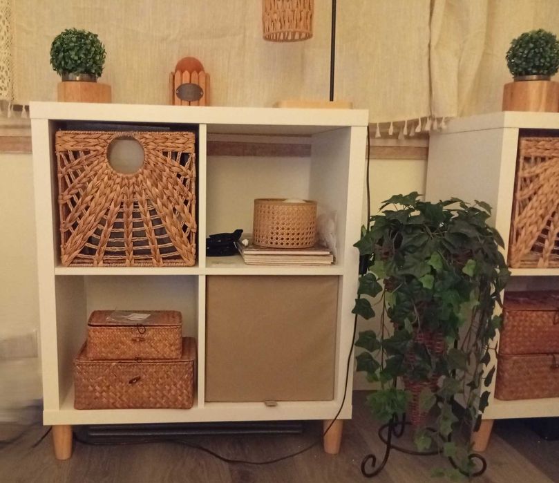 2 Duas Estantes Cubos Ikea Kallax com 4 Quatro Pés em Madeira Maciça