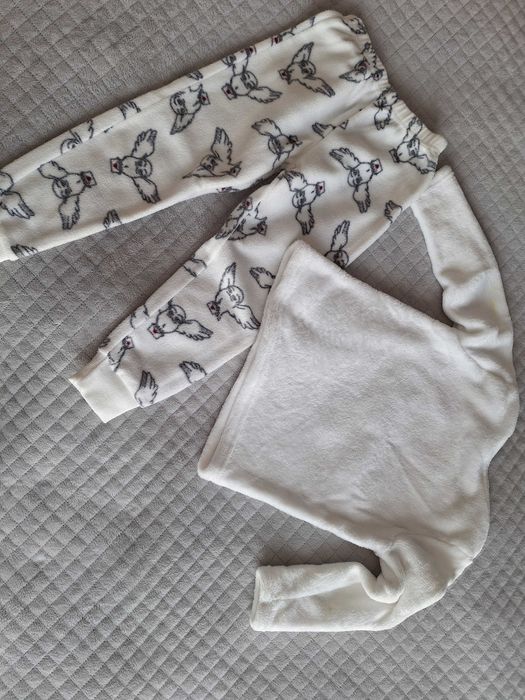 Ciepły komplet dla dziewczynki r. 104