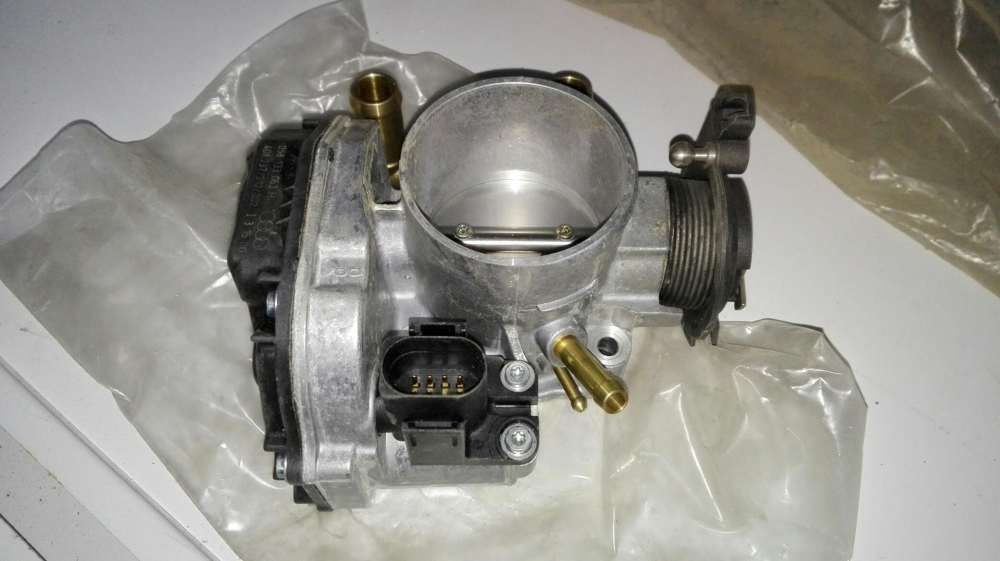 Borboleta de admissão eléctrica audi