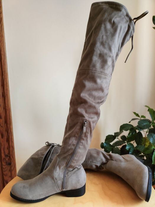 Kozaki zamszowe za kolano r. 39