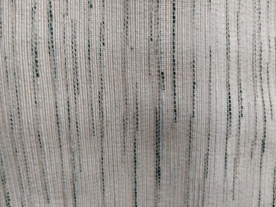 Cortinados varios Brancos e Bejes novos  15€ cada