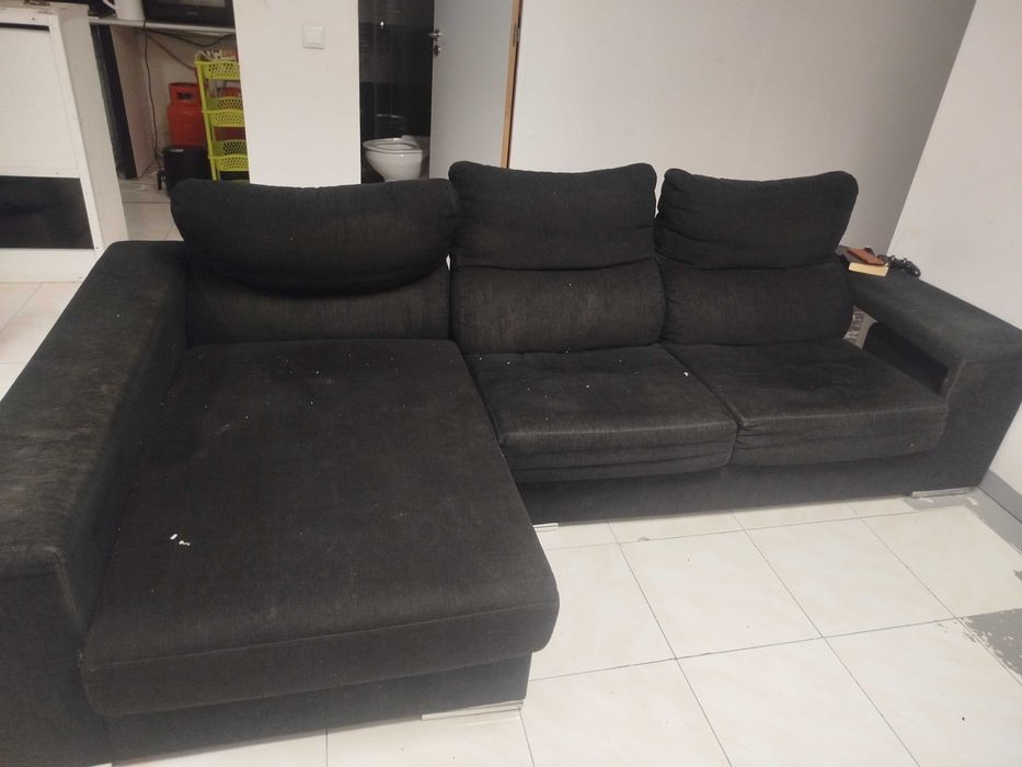 Sofá retratil preto