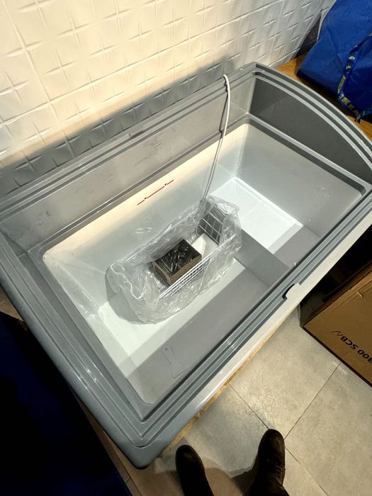 Congelador - 209 litros - CINZA com tampa de vidro