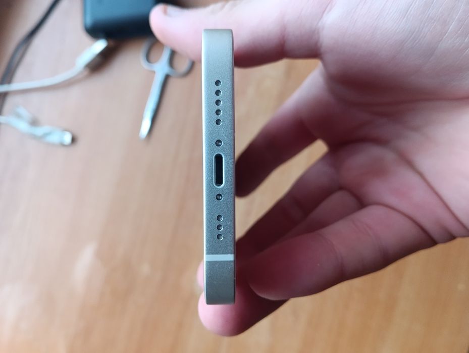 13 айфон, на запчасти