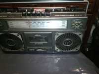 Radio/cassete antigo anos70 a trabalhar bem.