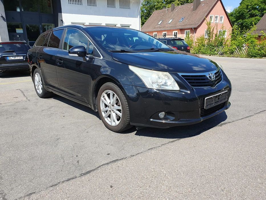Toyota Avensis Idealna na trasy po gradobiciu klima lub zamienie