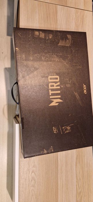 Uszkodzony Acer Nitro 16