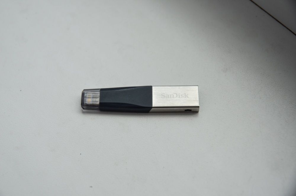 USB флеш накопитель SanDisk ixpand sdix40 64GB