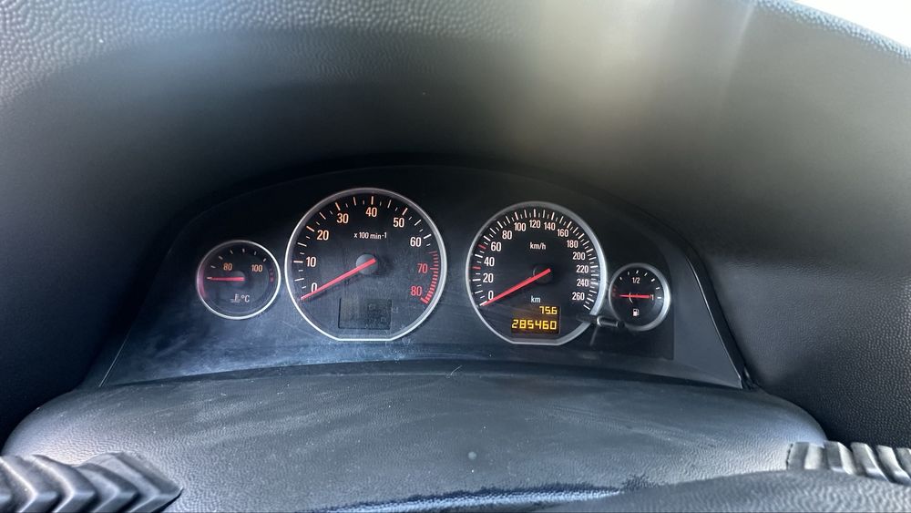 Опель вектра С 2004 года