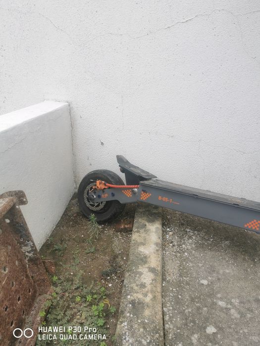 Kukirin g4 com extras troco por mota 50cc