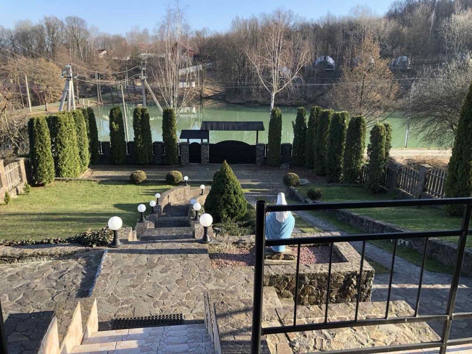 Продаж двоповерхового котеджу у курортному селищі Шаян!!!