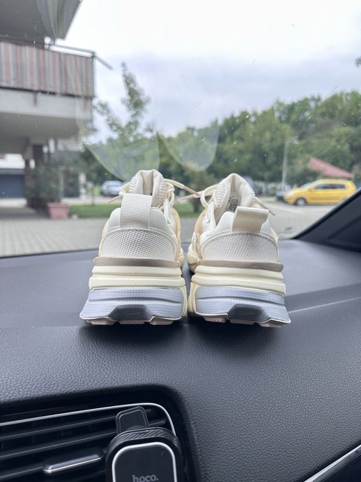 Оригінал! Кросівки Nike V2K RUN  розмір 39 -25см