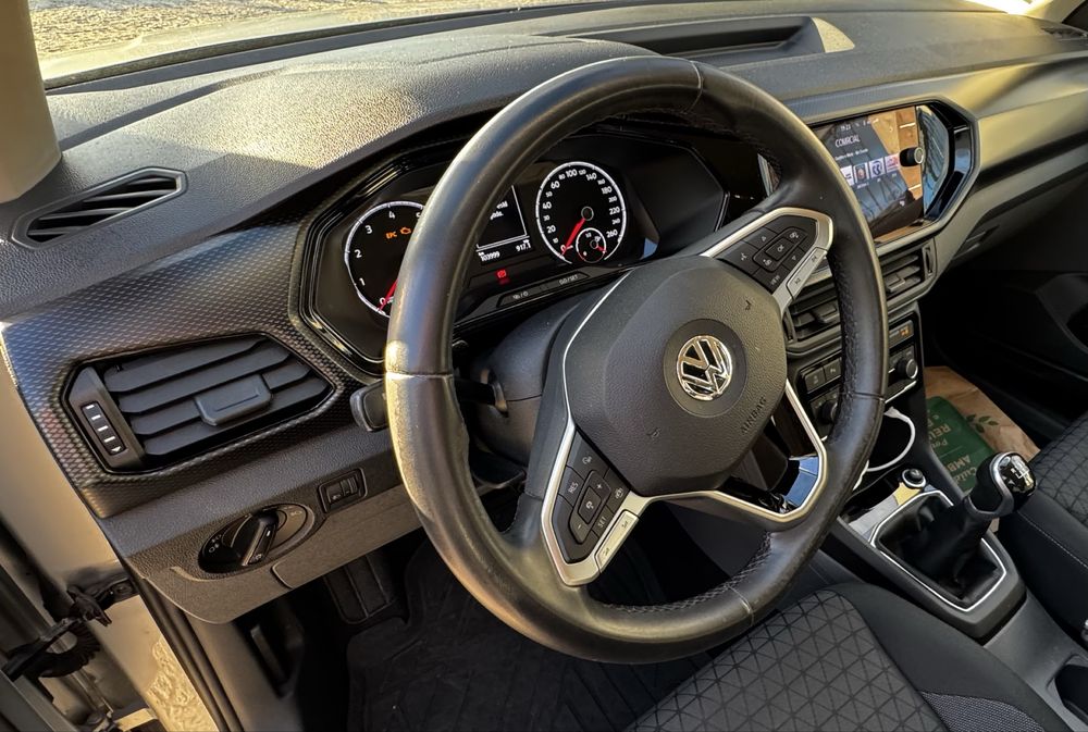 VW T-Cross 1.0 TSI Life 95 CV 5 Portas 5 Lugares 4x2