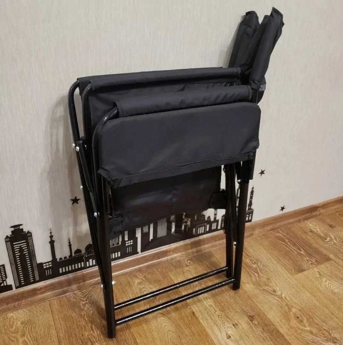 Крісло для відпочинку на дачі та природі з відкидним столиком