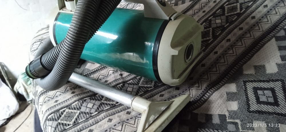 Пылесос "Аudra " " Ракета "