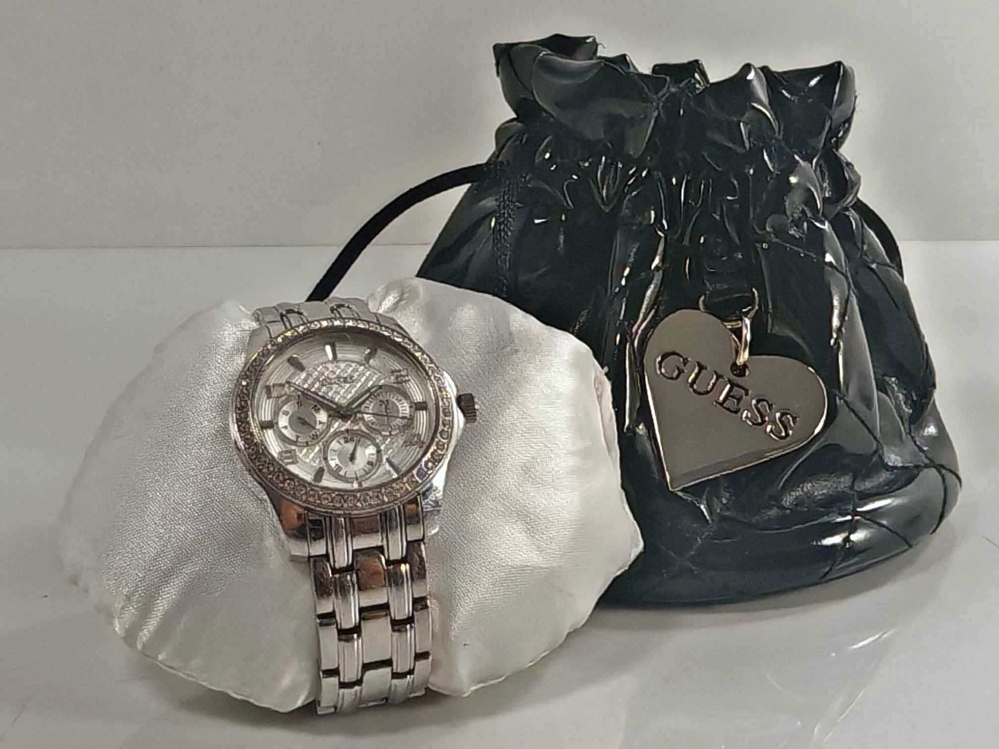 damski srebrny zegarek guess w0403l1 z etui