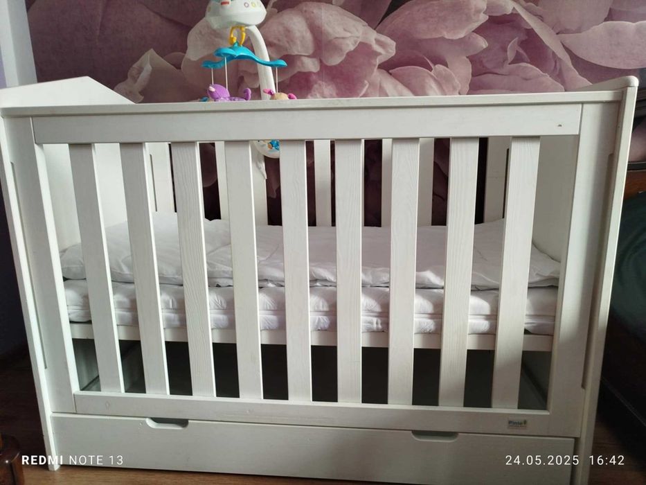 Łóżeczko z szufladą i materacem 120x60 Pinio Marsylia MDF białe