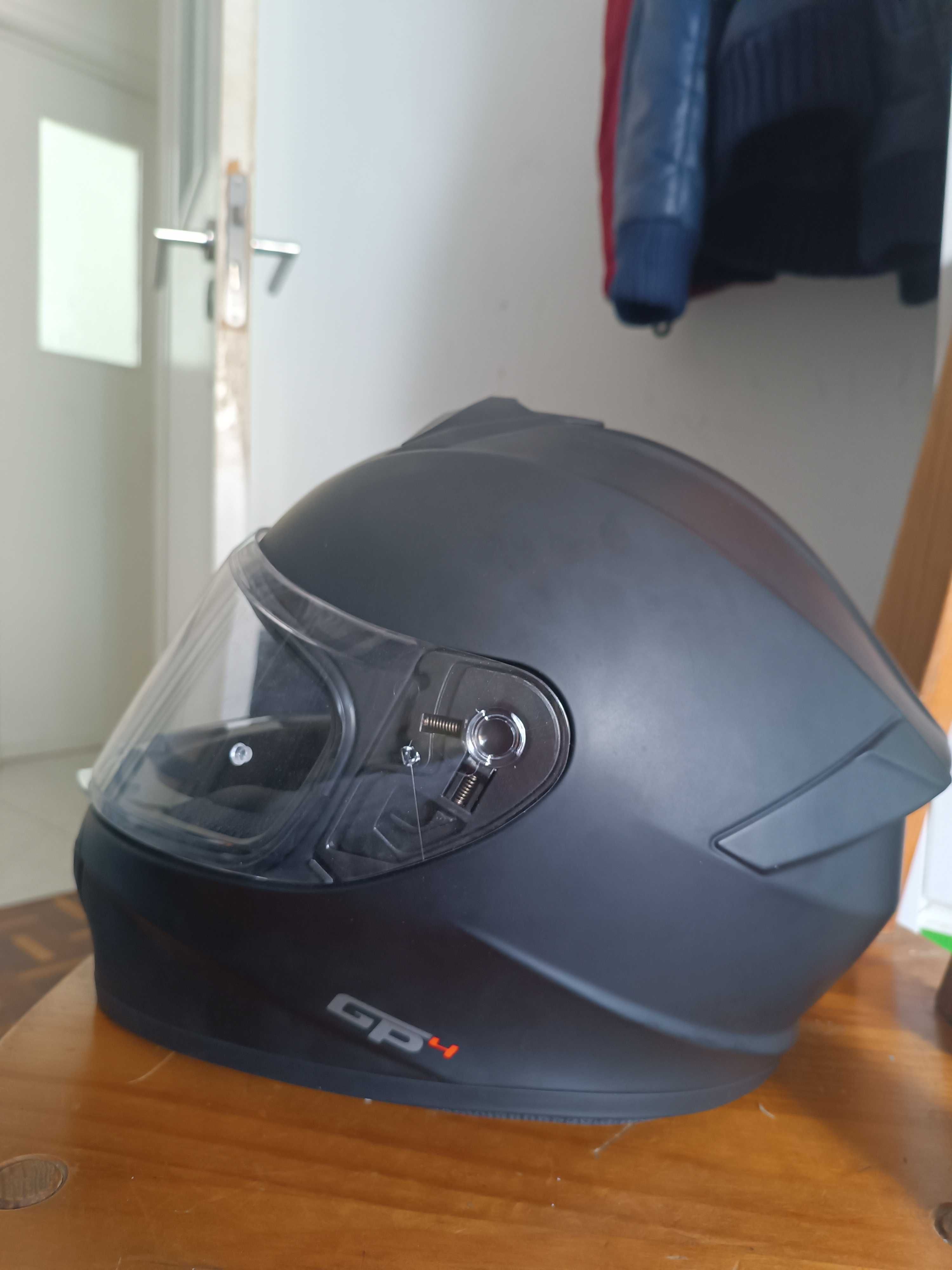 Vendo este capacete