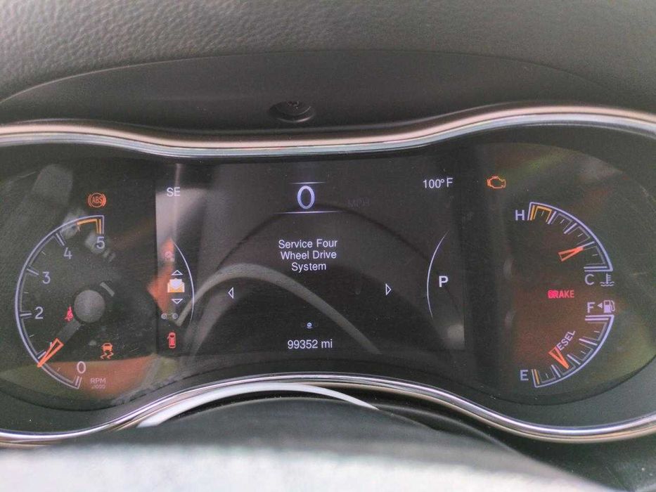 Jeep Grand Cherokee Limited 2015 .