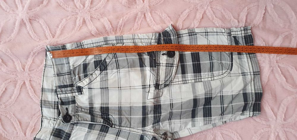 Spodenki w kratę rozmiar 146 cm, 10-11 lat