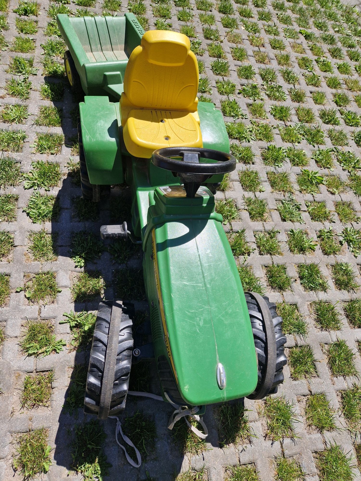 Traktorek John Deere od Rolly Toys