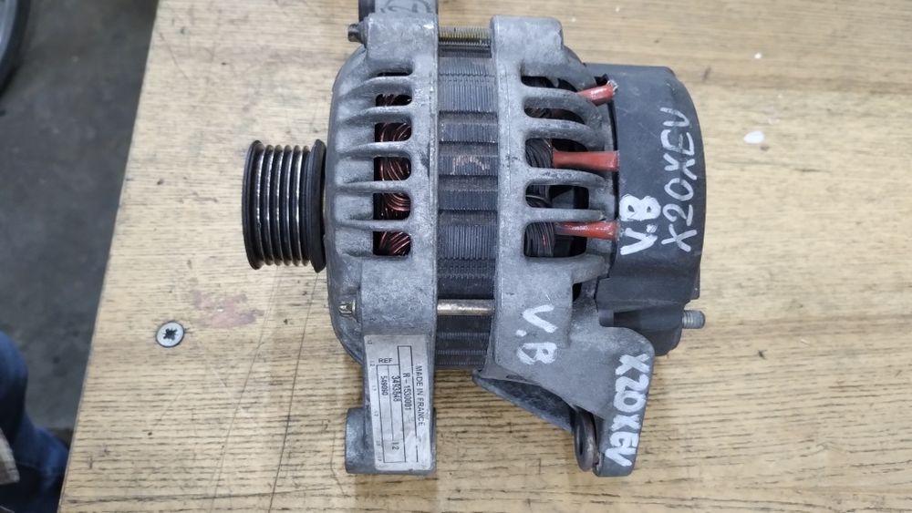 Alternator Opel Vectra B X20xev