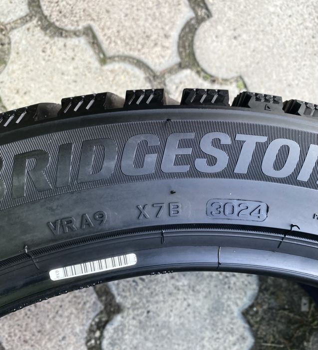 Шини зимові НОВІ R20 Bridgestone 235/50/20 - 255/45/20 VW ID4 Audi Q4
