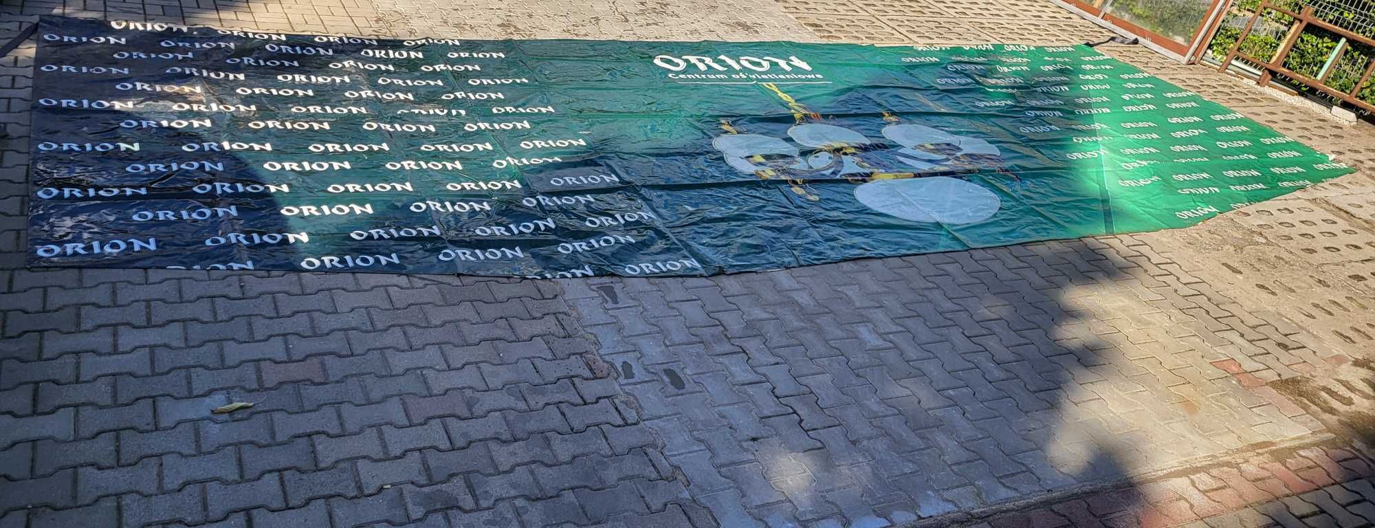 Duża Plandeka 8,40m x 2,70m Uniwersalna Gruba Mocna Wodoodporna Baner