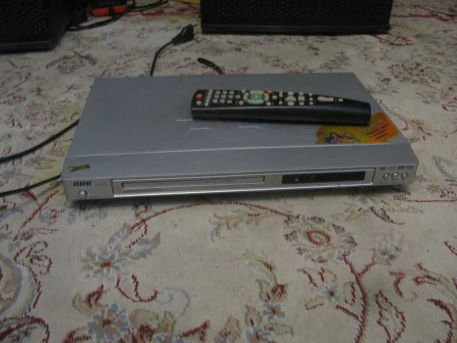 DVD BBQ DV311SI с караоке