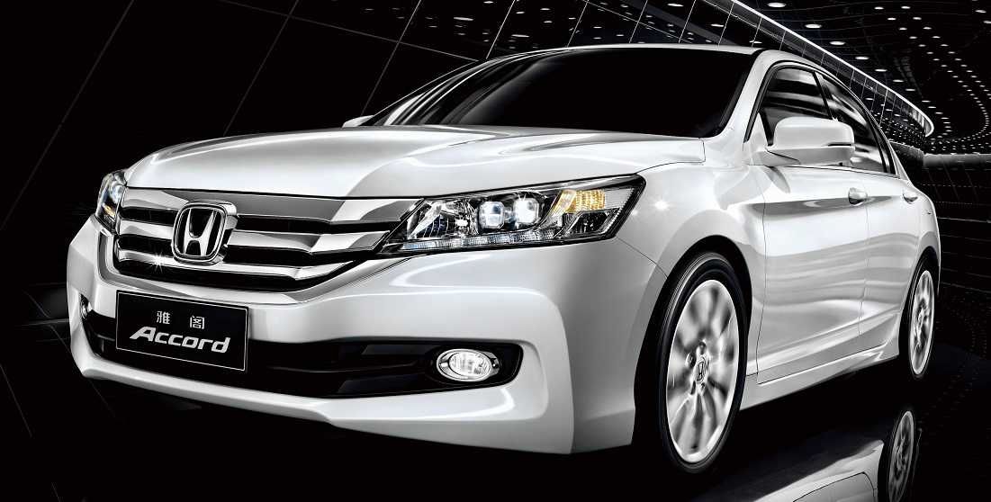 Фара протитуманна Honda Accord