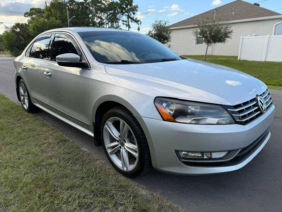 Volkswagen Passat      2013