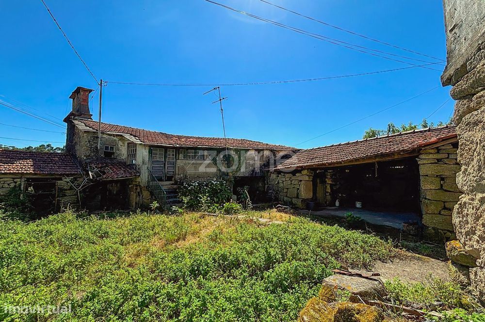 Quinta, construções em pedra, linha de água, Canelas Penafiel Porto