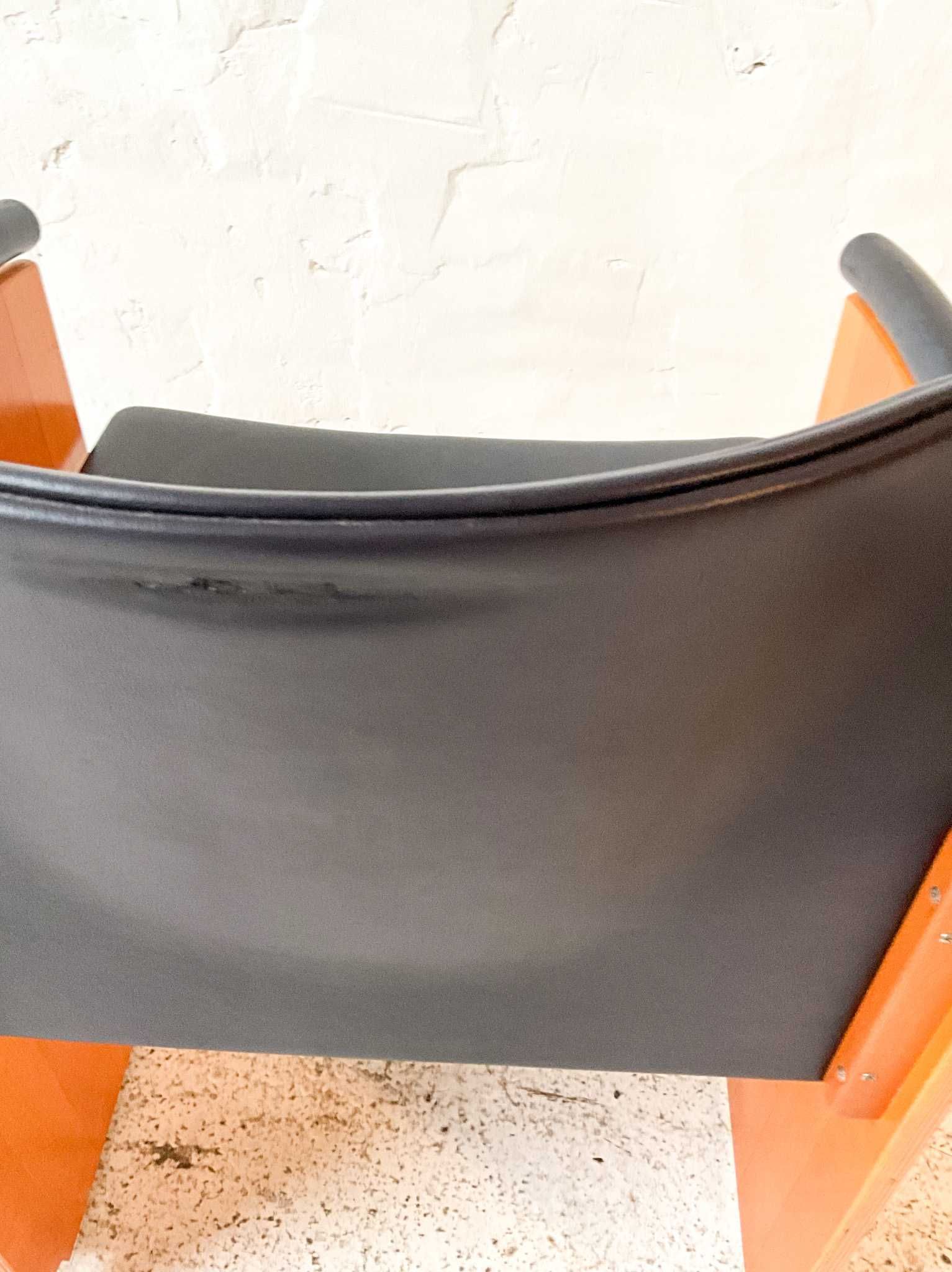 Arco fotele klubowe na kółkach skóra lata 80 90 vintage design